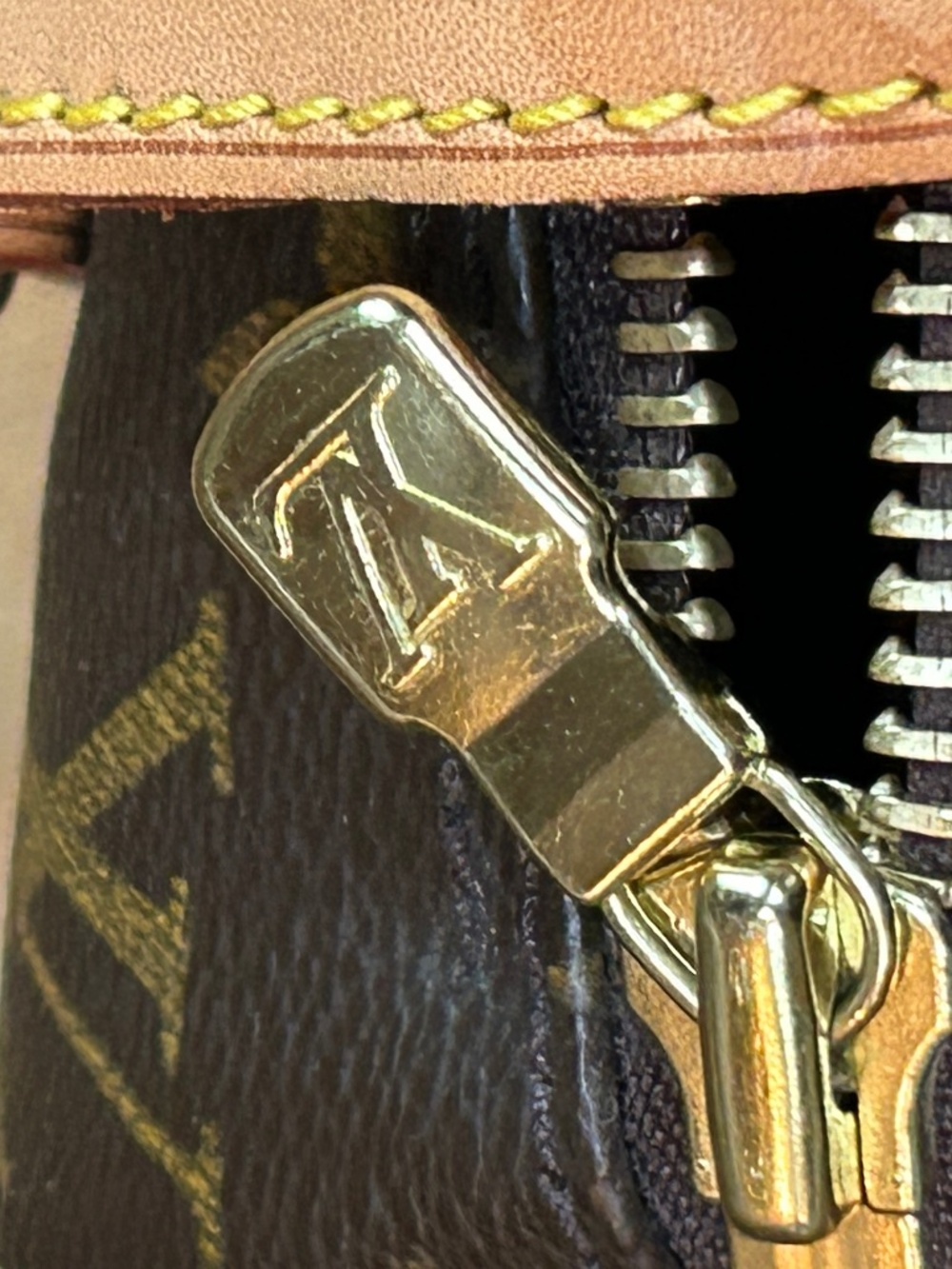 WHAAAAT? RARE NEAR PRISTINE Louis Vuitton Papillon 19 ๐ฆ - Picture 15 of 16